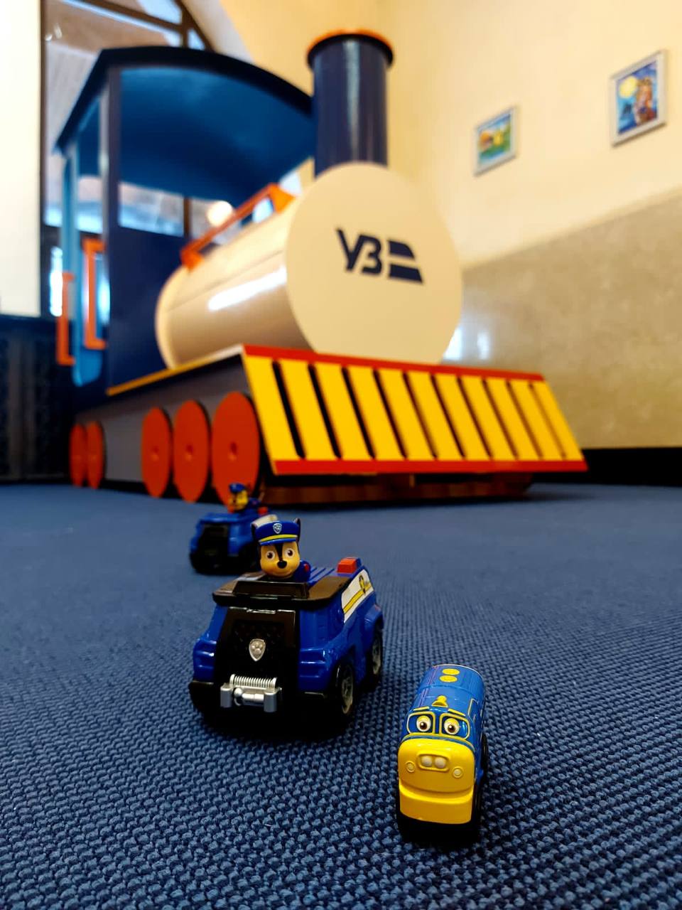 Дитячі зони на вокзалах та ігротека у вагонах: УЗ порадувала нововведенням для маленьких пасажирів